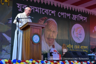 6-Apostolic Journey to Bangladesh: Meeting with the youth 