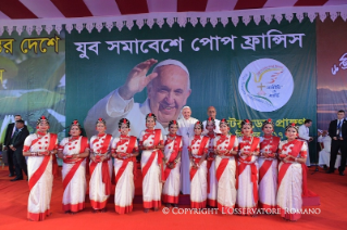 16-Apostolic Journey to Bangladesh: Meeting with the youth 