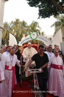 0-Viagem Apostólica a Bangladesh: Encontro Inter-religioso e Ecumênico pela Paz 