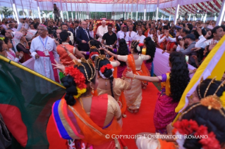 2-Viagem Apostólica a Bangladesh: Encontro Inter-religioso e Ecumênico pela Paz 