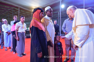 6-Viaggio Apostolico in Bangladesh: Incontro Interreligioso ed Ecumenico per la pace 