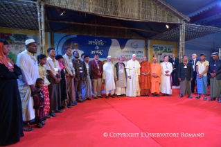 12-Viaggio Apostolico in Bangladesh: Incontro Interreligioso ed Ecumenico per la pace 