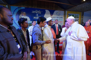 13-Voyage apostolique au Bangladesh : Rencontre interreligieuse et &#x153;cum&#xe9;nique pour la paix