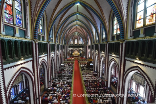 5-Apostolische Reise nach Myanmar: Eucharistiefeier mit Jugendlichen