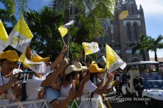 16-Apostolische Reise nach Myanmar: Eucharistiefeier mit Jugendlichen