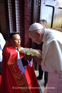 18-Viagem Apostólica a Myanmar: Santa Missa com os jovens 