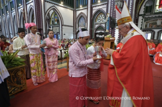 26-Apostolic Journey to Myanmar: Holy Mass with the youth