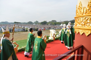 8-Voyage apostolique au Myanmar : Messe