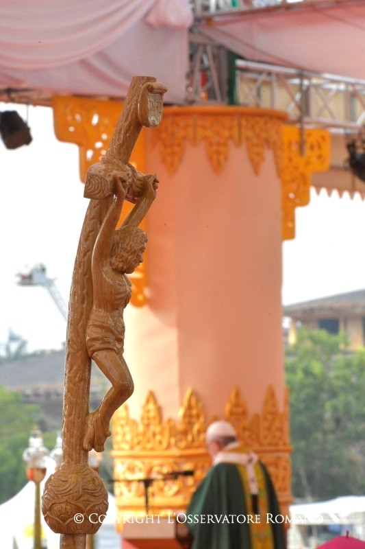 11-Voyage apostolique au Myanmar : Messe