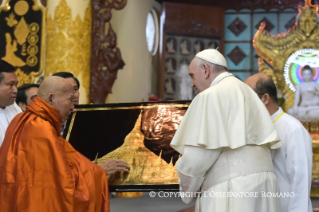 20-Apostolische Reise nach Myanmar: Begegnung mit der Gemeinschaft der buddhistischen Mönche 