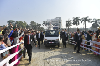 7-Voyage apostolique en Bangladesh : Messe et ordination sacerdotale