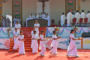 14-Voyage apostolique en Bangladesh : Messe et ordination sacerdotale