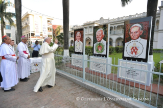 1-Viagem Apostólica a Bangladesh: Encontro com os Bispos  