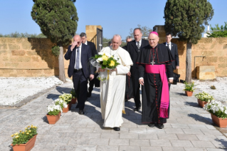 1-Visita pastoral a Alessano: Encuentro con los fieles