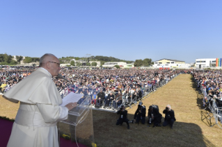 9-Visita Pastorale ad Alessano (Lecce): Incontro con i fedeli