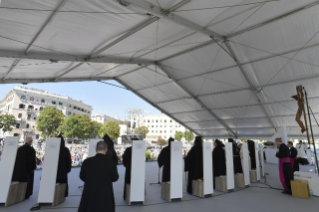 12-Visita a Bari: Encuentro de oración