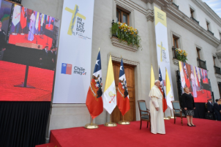 4-Apostolische Reise nach Chile: Begegnung mit Vertretern der Regierung und des öffentlichen Lebens sowie mit dem Diplomatischen Korps