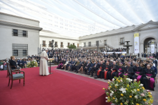 12-Viagem Apostólica ao Chile: Encontro com as Autoridades, com a Sociedade Civil e com o Corpo Diplomático 