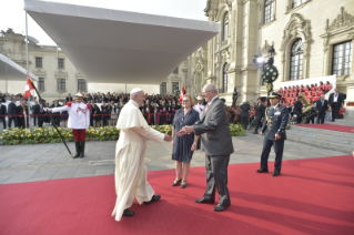1-Apostolische Reise nach Peru: Begegnung mit Vertretern der Regierung und des öffentlichen Lebens sowie mit dem Diplomatischen Korps 