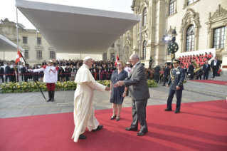 1-Viaggio Apostolico in Per&#xf9;: Incontro con le Autorit&#xe0;, con la Societ&#xe0; civile e con il Corpo Diplomatico  