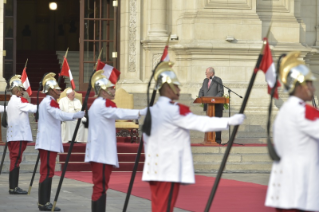 5-Apostolische Reise nach Peru: Begegnung mit Vertretern der Regierung und des öffentlichen Lebens sowie mit dem Diplomatischen Korps 