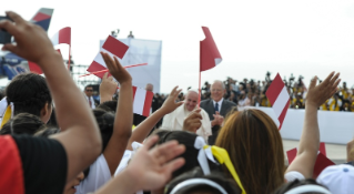 8-Apostolic Journey to Peru: Welcome Ceremony 