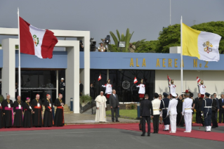 2-Viaje apostólico a Perú: Ceremonia de bienvenida
