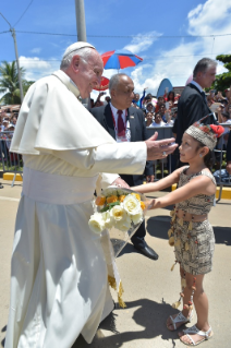 5-Viagem Apostólica ao Peru: Visita às crianças do Lar Principito 