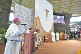 2-Apostolic Journey to Peru: Meeting with indigenous people of the Amazon Region