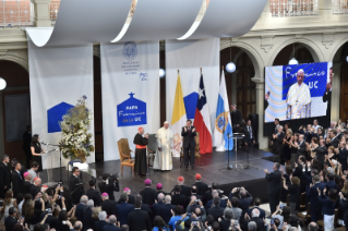 4-Viaje apostólico a Chile: Visita a la Pontificia Universidad Católica de Chile