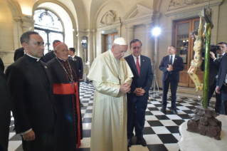 1-Viaje apostólico a Chile: Visita a la Pontificia Universidad Católica de Chile