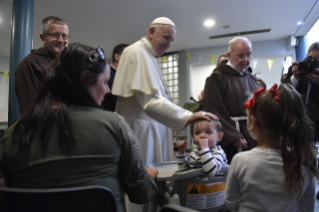 0-Visita ao Centro de acolhimento para Fam&#xed;lias sem-casa