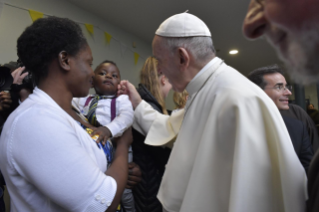 10-Viaggio Apostolico in Irlanda: Visita al Centro di accoglienza per Famiglie senzatetto