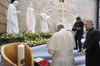 8-Apostolic Visit to Ireland: Angelus