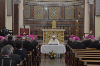 11-Apostolic Visit to Ireland: Meeting with the Bishops 