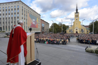 11-Apostolic Journey to Estonia: Holy Mass