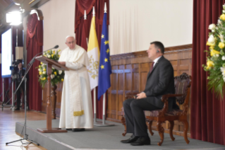 9-Apostolische Reise nach Lettland: Begegnung mit den Vertretern der Regierung, der Zivilgesellschaft und dem Diplomatischen Korps