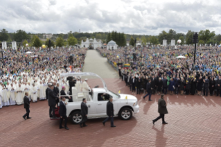 10-Voyage apostolique en Lettonie : Messe 