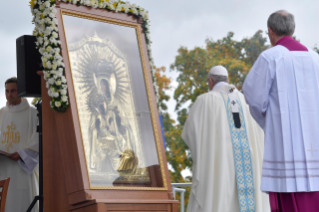 2-Voyage apostolique en Lettonie : Messe 