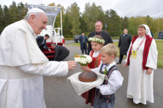 15-Viaggio Apostolico in Lettonia: Santa Messa 