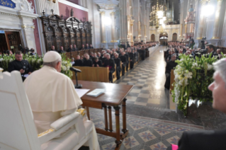9-Apostolische Reise nach Litauen: Begegnung mit Priestern, Ordensleuten und Seminaristen 