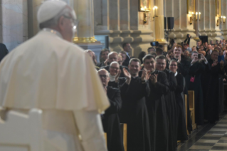 24-Apostolische Reise nach Litauen: Begegnung mit Priestern, Ordensleuten und Seminaristen 