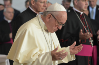 21-Viagem Apost&#xf3;lica &#xe0; Litu&#xe2;nia: Encontro com os Sacerdotes, Religiosos, Consagrados e Seminaristas 