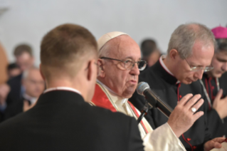 23-Viagem Apost&#xf3;lica &#xe0; Litu&#xe2;nia: Encontro com os Sacerdotes, Religiosos, Consagrados e Seminaristas 