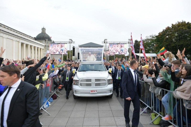 12-Viaggio Apostolico in Lituania: Incontro con i giovani  