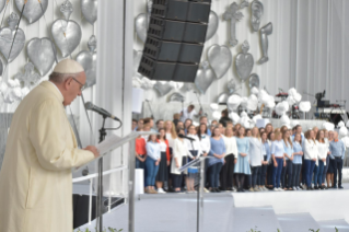 17-Apostolische Reise nach Litauen: Begegnung mit den Jugendlichen 