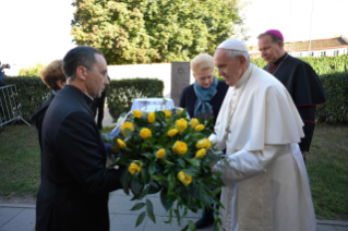 7-Apostolic Journey to Lithuania: Visit and prayer in the Museum of Occupations and Freedom Fights