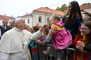 8-Voyage apostolique en Lituanie : Visite au sanctuaire Mater Misericordiae