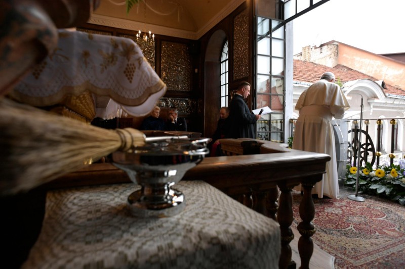 10-Viaggio Apostolico in Lituania: Visita al Santuario Mater Misericordiae