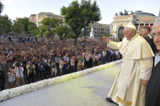 10-Pastoralbesuch in der Diözese Palermo: Begegnung mit den Jugendlichen